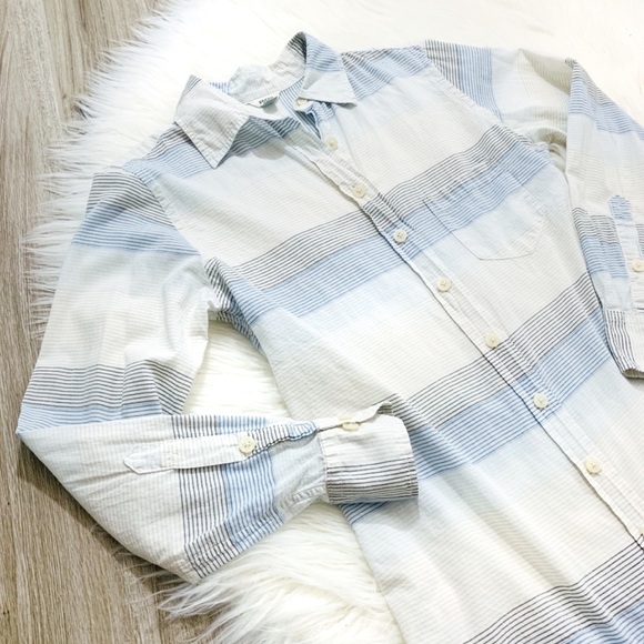 Fossil Stripe Button Down Shirt Size Small - Picture 3 of 4